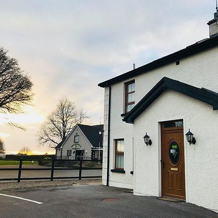Fivemiletown Clogher Valley Golf Club מראה חיצוני תמונה